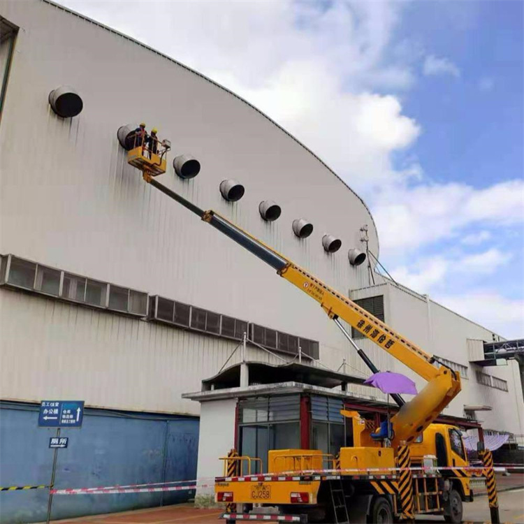 施秉高空作业车出租服务：专业广告牌安装解决方案